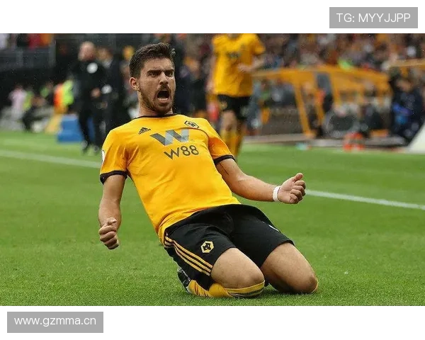 内维斯作为后场出球核心的组织作用解析